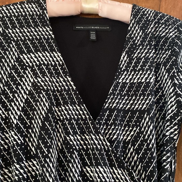 White House black market top - Picture 4 of 7